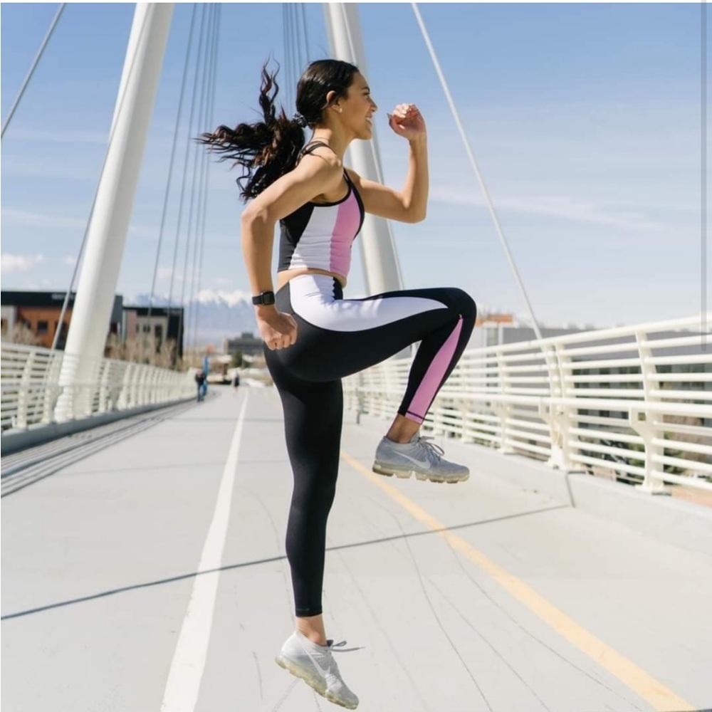 ZYIA Pink Perspective Light n Tight Leggings (8-10) and Tank/Bra (L) Sold as Set